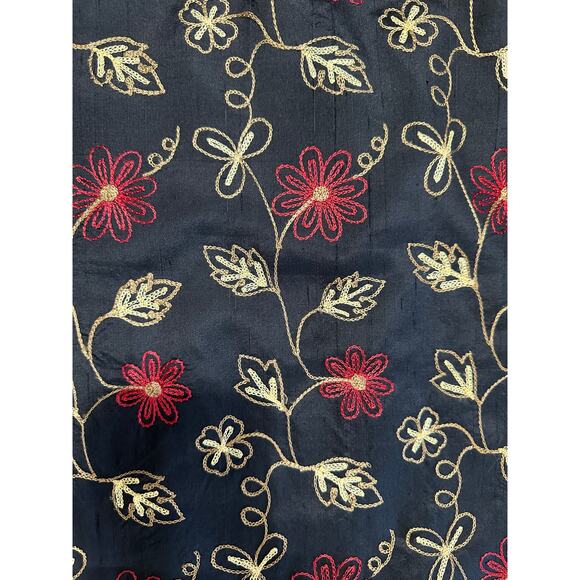 Silkland Silk Skirt with Floral Designs and Tassles - Picture 4 of 8